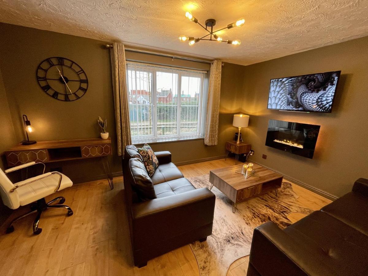 No24 - 2-Bed Boutique Apartment - Hosted By Hutch Lifestyle Leamington Spa Kültér fotó