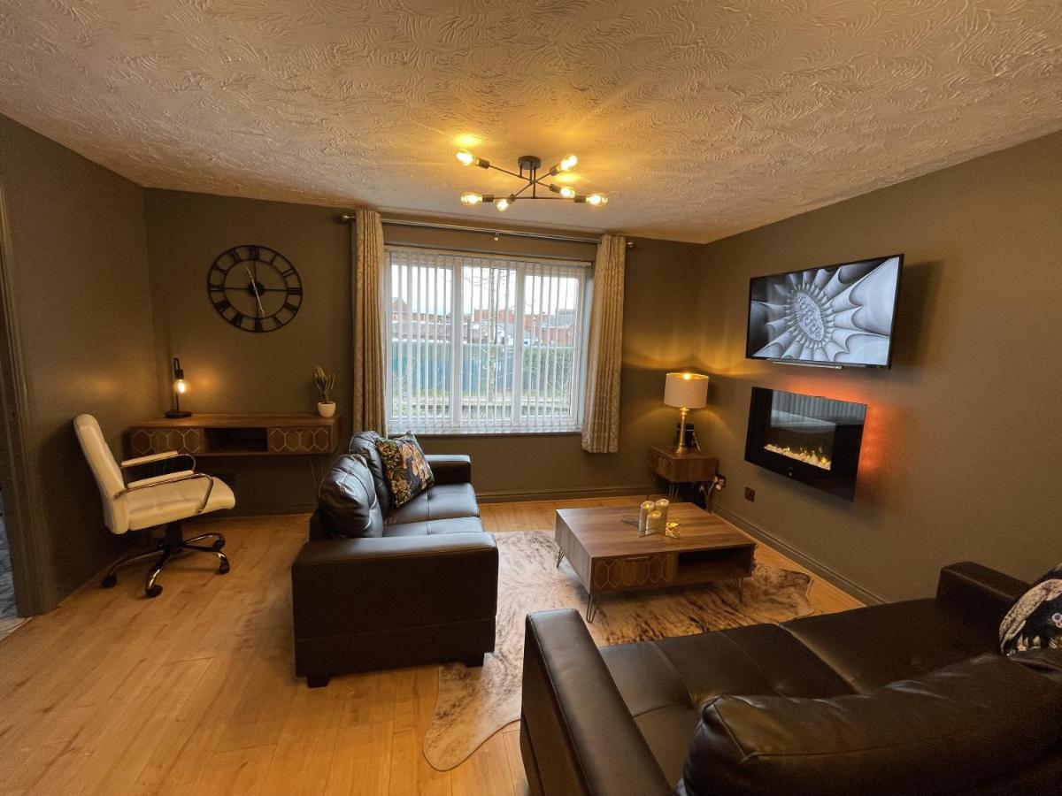 No24 - 2-Bed Boutique Apartment - Hosted By Hutch Lifestyle Leamington Spa Kültér fotó