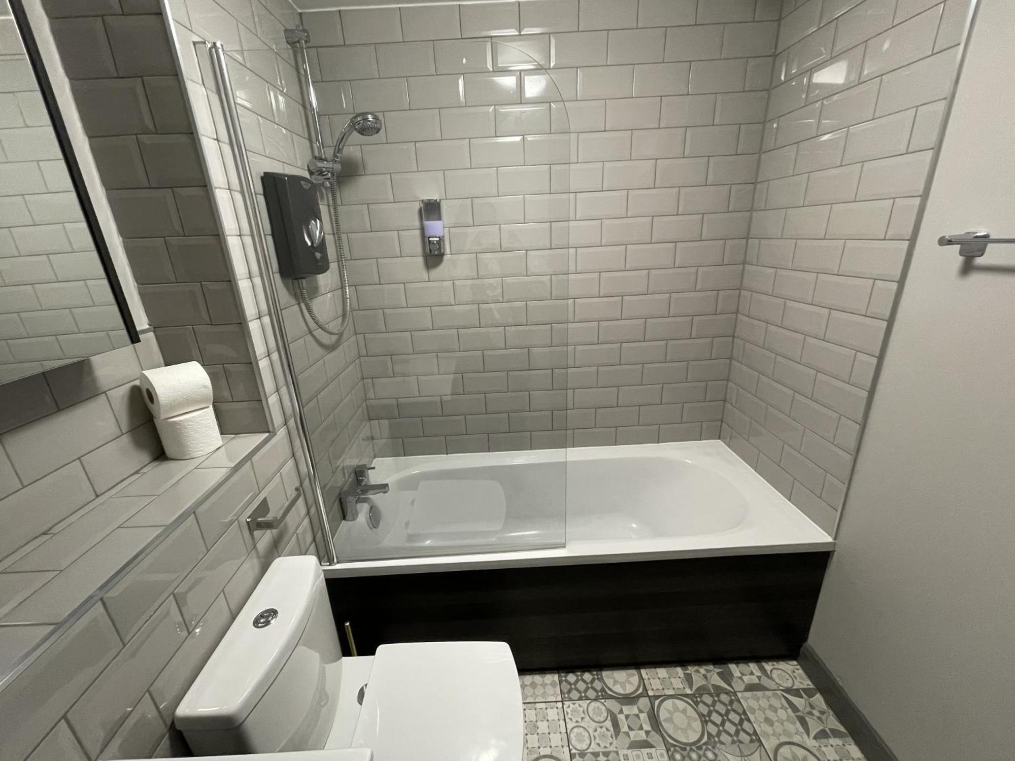 No24 - 2-Bed Boutique Apartment - Hosted By Hutch Lifestyle Leamington Spa Kültér fotó